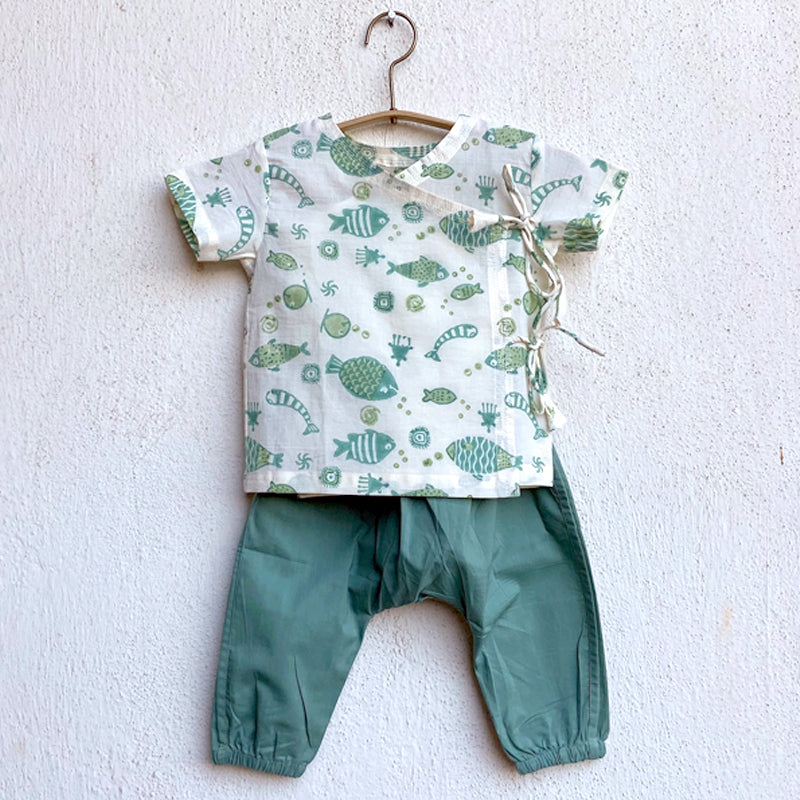 WHITEWATER KIDS UNISEX ORGANIC FISH PRINT TOP + MINT PANTS